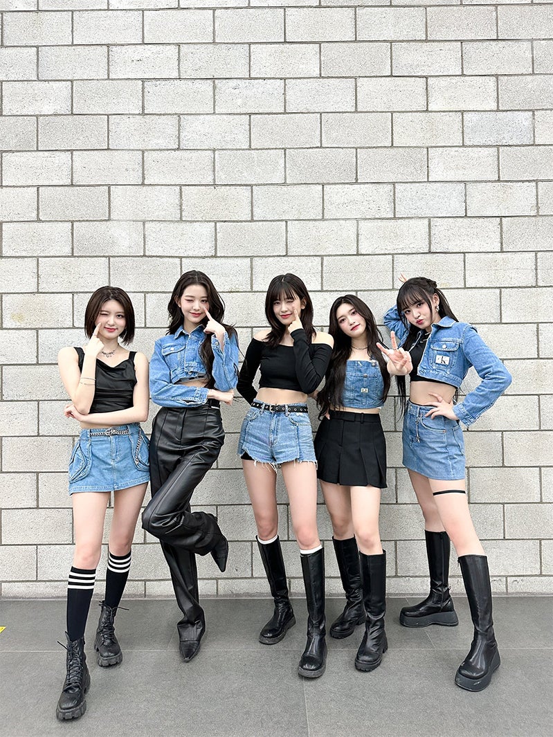 IVE、カムバ初首位獲得で活動休止中レイにメッセージ “粋な計らい”に「泣ける」の声