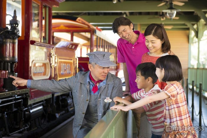 ウエスタンリバー鉄道/東京ディズニーランド / (C)Disney