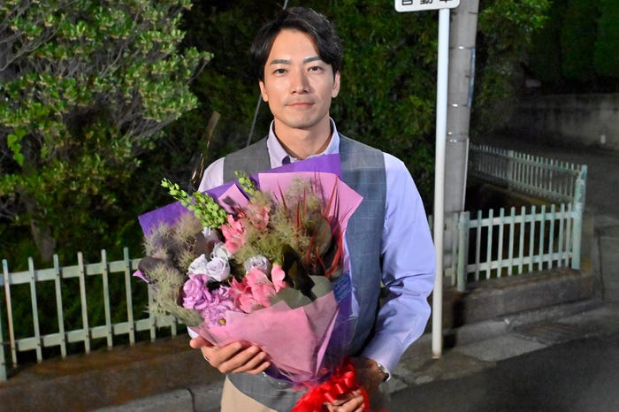 SWAY「そんな家族なら捨てちゃえば?」より(C)カンテレ