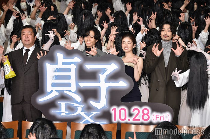 木村ひさし監督、川村壱馬、小芝風花、黒羽麻璃央 (C)モデルプレス