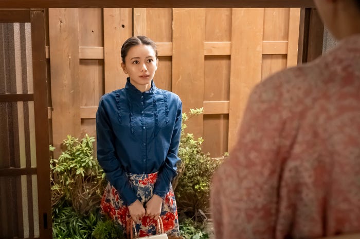 山本舞香「波うららかに、めおと日和」第4話(C)フジテレビ