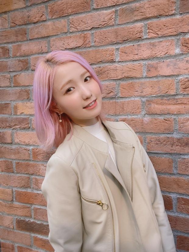 IZ*ONE活動終了の本田仁美、2年半ぶりSNS更新でエール殺到　今後の情報発信を予告