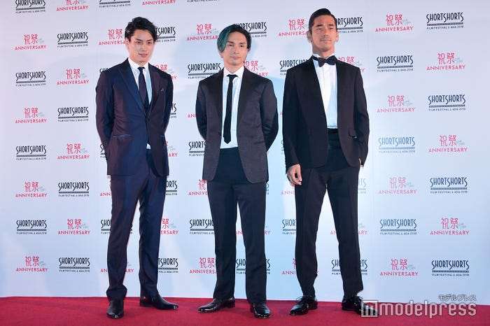 鈴木伸之、橘ケンチ、小林直己 (C)モデルプレス