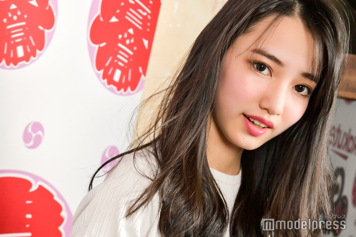 菜々緒2世 黒木麗奈のガチ私服を紹介 ショーパンで美脚コーデ Girlsaward 18 S S フィッティングに潜入 モデルプレス 菜々緒2世 黒木麗奈のガチ私服を紹介 ショーパンで美脚コーデ Girlsaward 18 S S フィッティングに潜入 モデルプレス