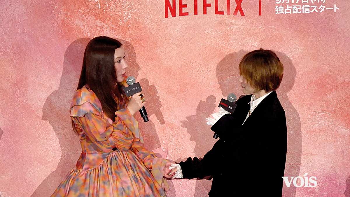 松岡茉優、仲里依紗にデレデレ 劇中では「バチバチなんですけど笑」手つなぎトーク