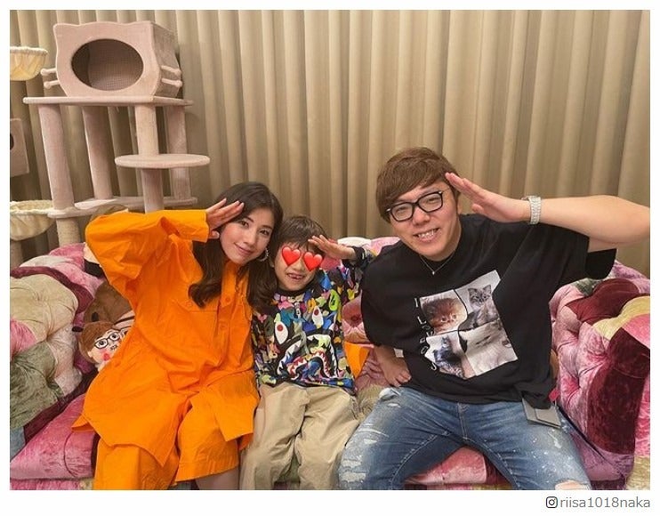 仲里依紗、HIKAKINファンの息子に“ドッキリ”でコラボ「ほっこり」「良いママ」と反響