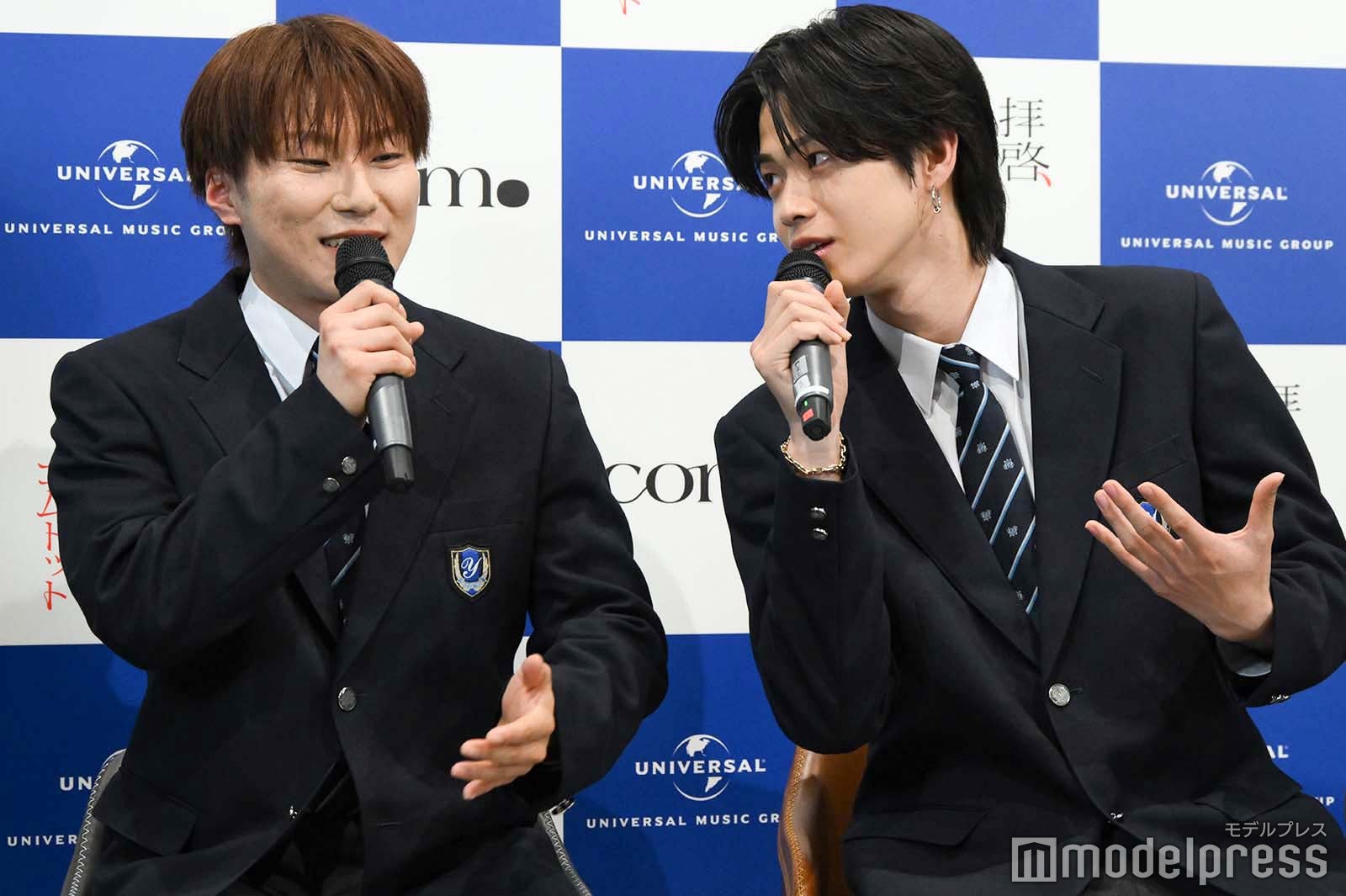 あむぎりに緊張度を聞くやまと（C）モデルプレス