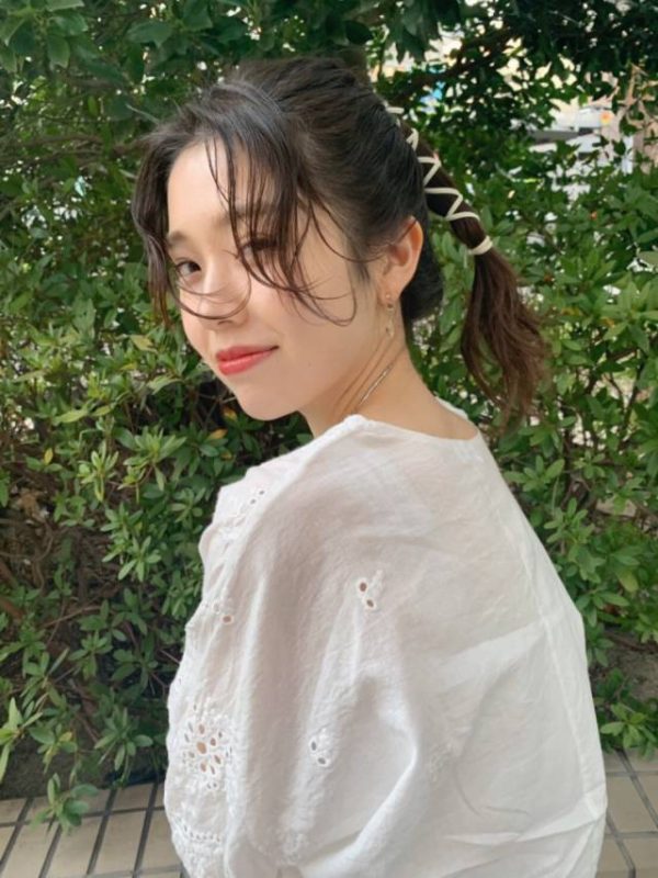 おしゃれな高めポニーテールヘア15選 崩れずバランス良くする大人っぽヘアのコツ モデルプレス おしゃれな高めポニーテールヘア15選 崩れずバランス良くする大人っぽヘアのコツ モデルプレス