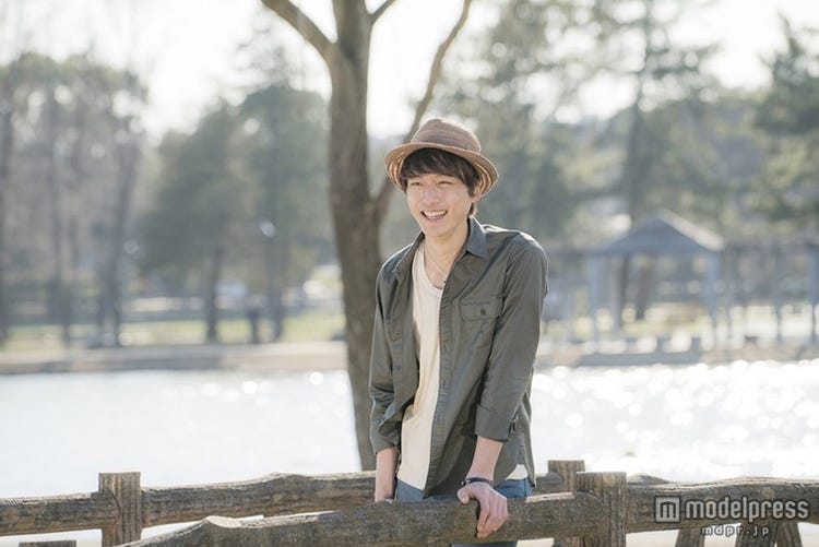 画像3 5 坂口健太郎が熱い抱擁 不意打ちのキス 学校イチのモテ男 に胸キュン必至 モデルプレス独占先行 モデルプレス