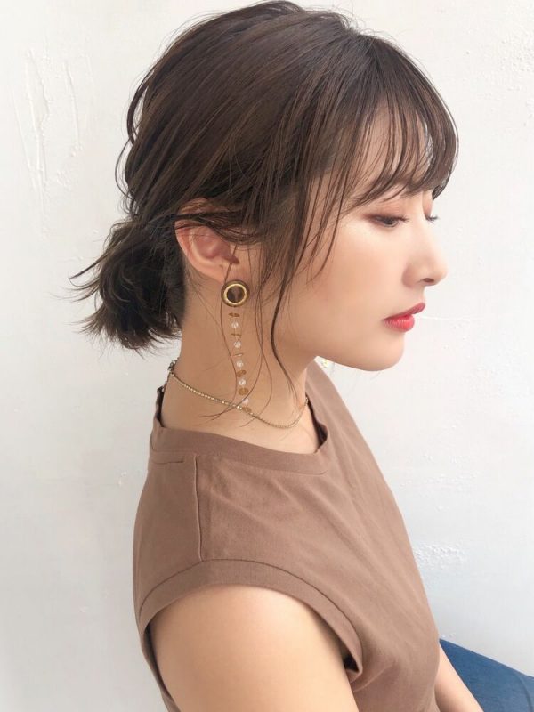 こなれ感たっぷりローポニーテール 大人おしゃれが叶う簡単アレンジ集 モデルプレス こなれ感たっぷりローポニーテール 大人おしゃれが叶う簡単アレンジ集 モデルプレス