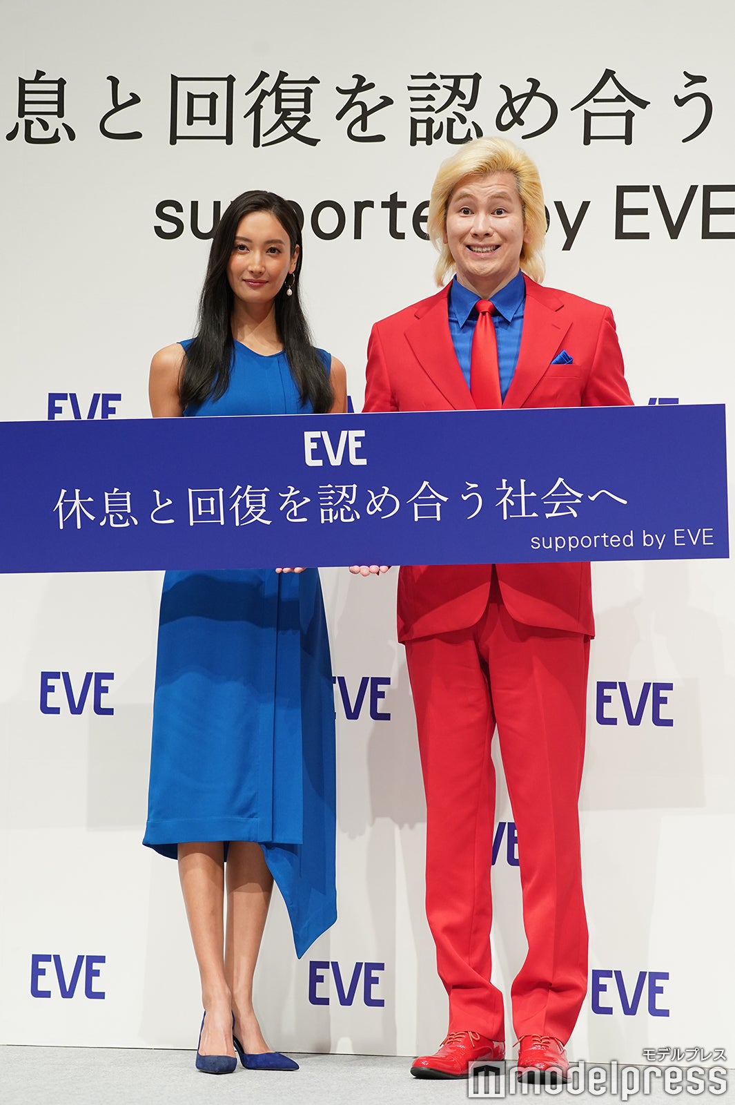 菜々緒、カズレーザー（C）モデルプレス