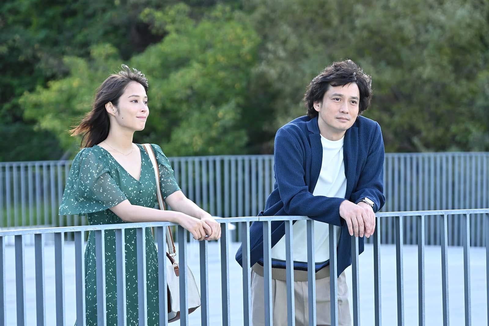 広瀬アリス、安藤政信「マイ・セカンド・アオハル」（C）TBS