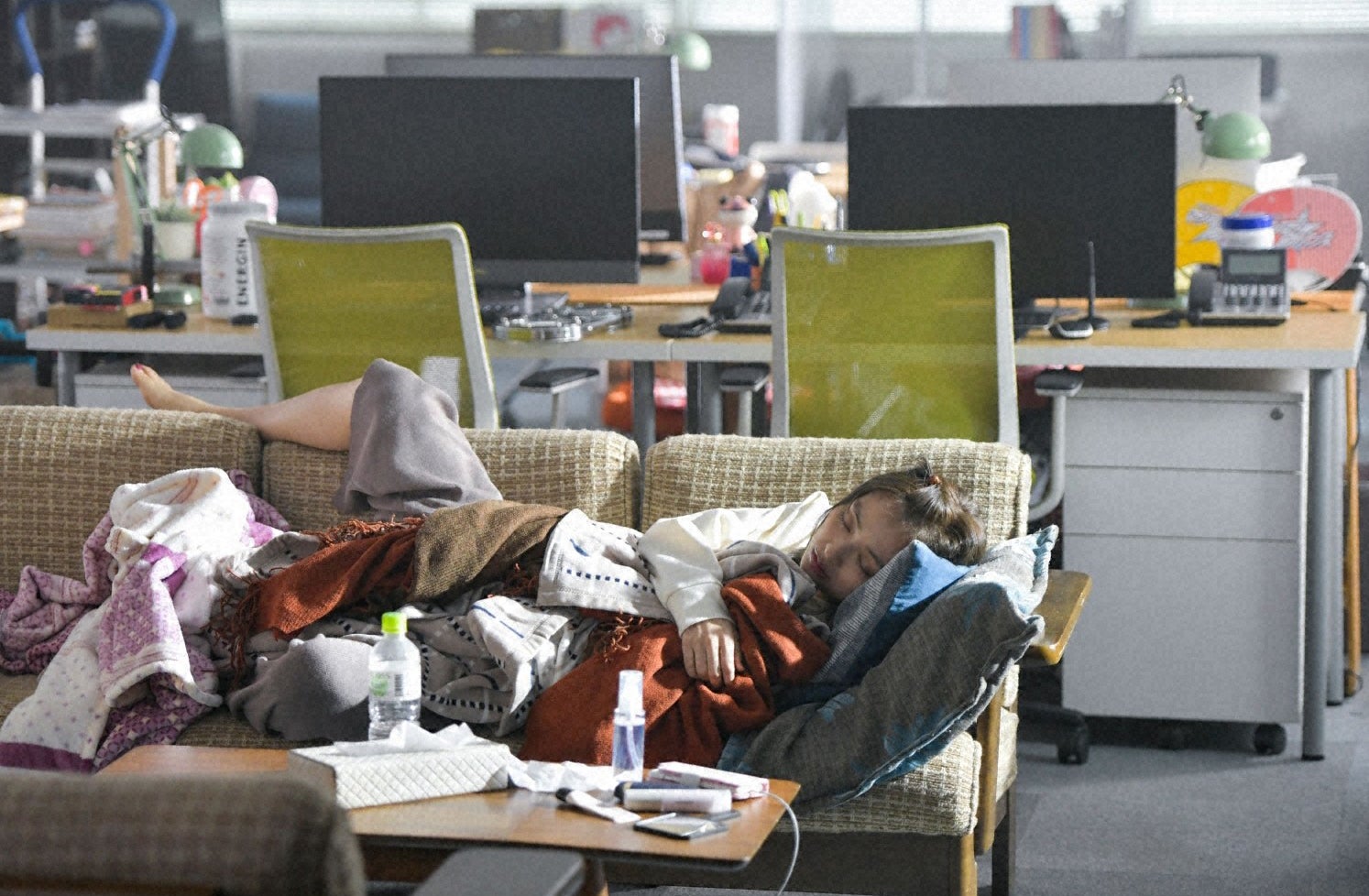 内田理央／「来世ではちゃんとします」第4話より（C）「来世ではちゃんとします」製作委員会