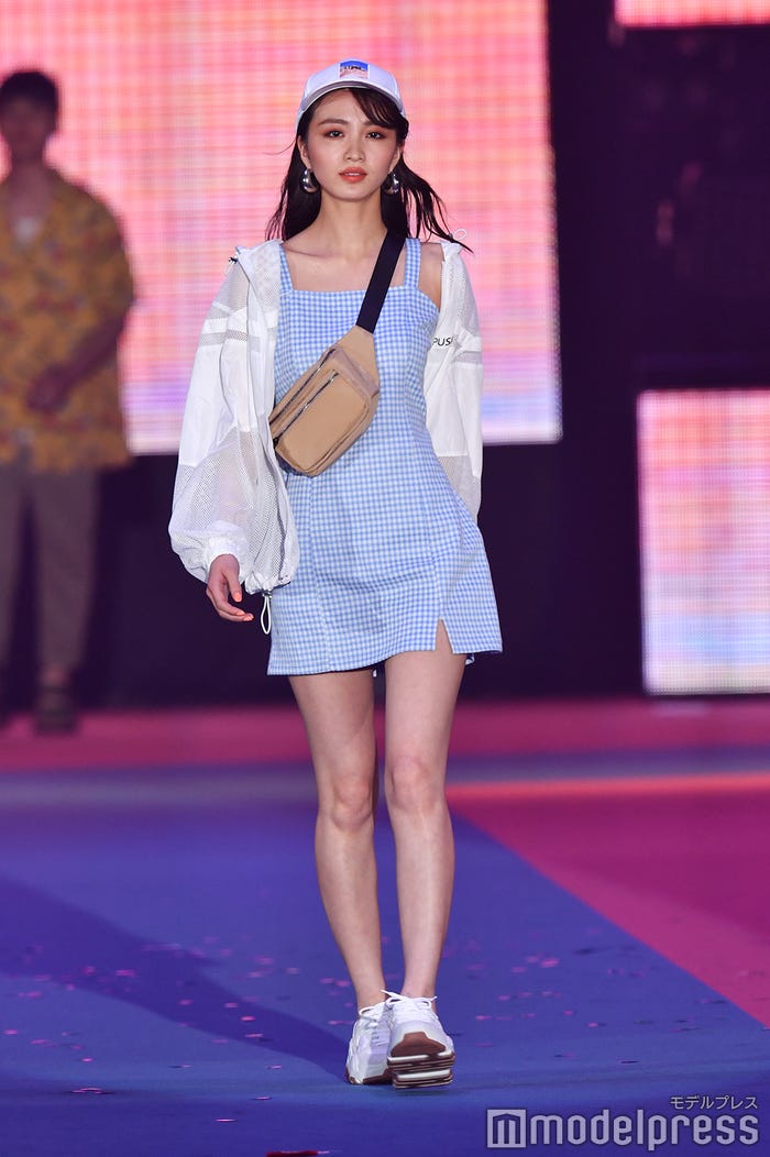 岡崎紗絵 (C)モデルプレス