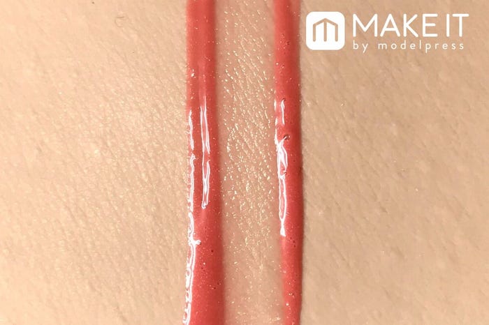 【SWEETS SWEETS】「カラージュレリップ」“04ネーブルジュレ”使用 (C)メイクイット