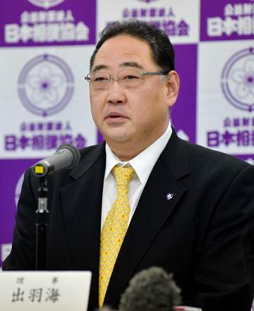 日本相撲協会のナンバー2に出羽海親方、高田川親方は巡業部長、藤島親方は広報部長