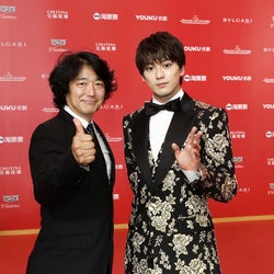 新田真剣佑、ド派手衣装で海外映画祭デビュー<OVER DRIVE>