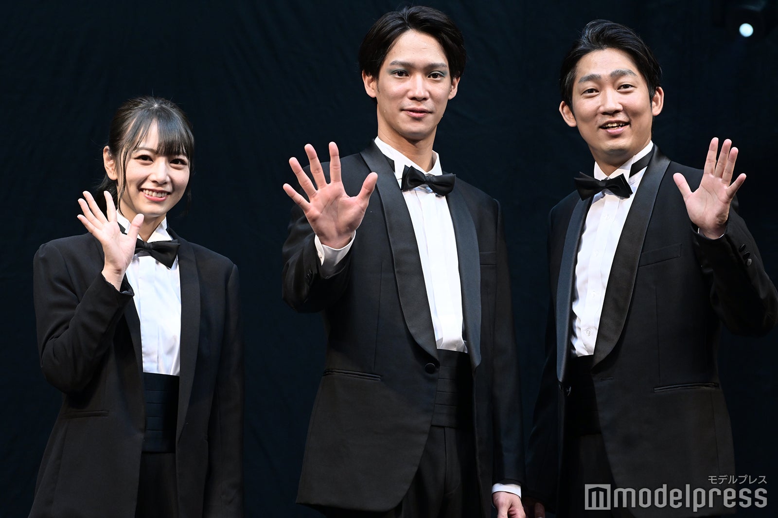 北野日奈子、味方良介、石田明（C）モデルプレス