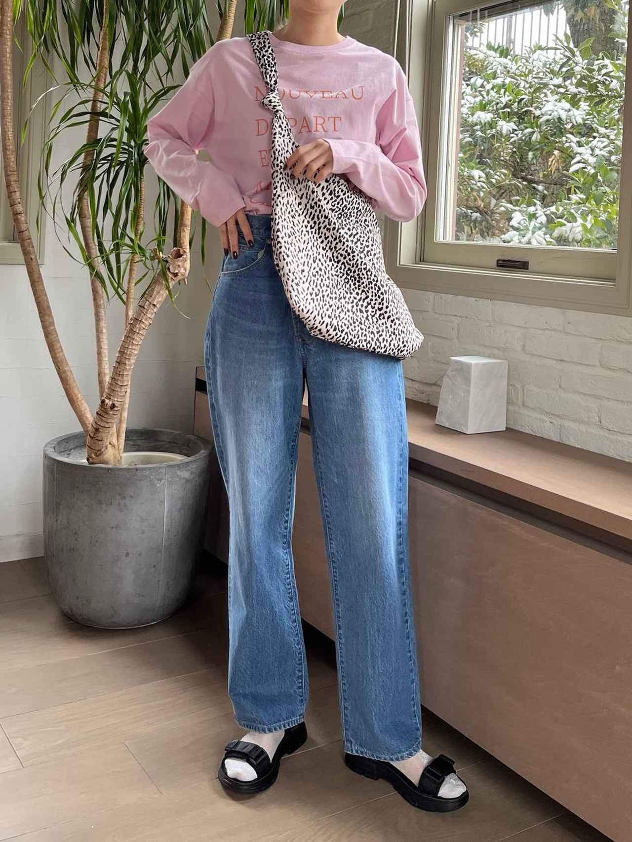 ローリーズファームでとっておきのピンク服発見 大人女子が着たい！「カラートップス」 モデルプレス