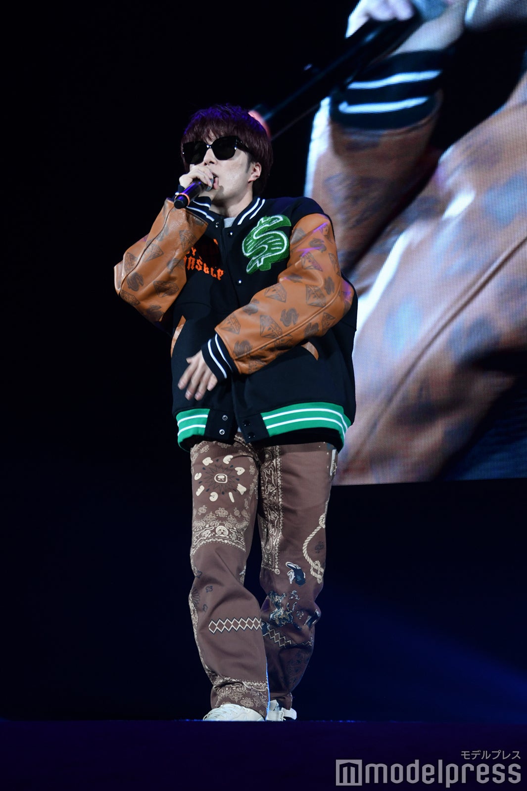 ラップを披露するあむぎり（C）モデルプレス