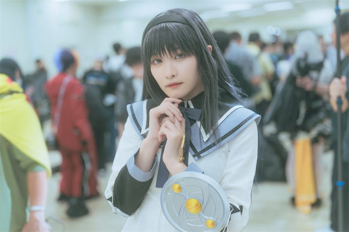 フィリピン育ちの元アイドルがコスプレ復帰、5キロ痩せたのにFカップからGカップに成長