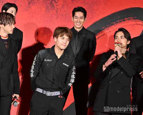 北村匠海、急遽ステージ上に“仲間”引き入れる 涙の展開へ<東京リベンジャーズ2 血のハロウィン編 -運命-/-決戦->