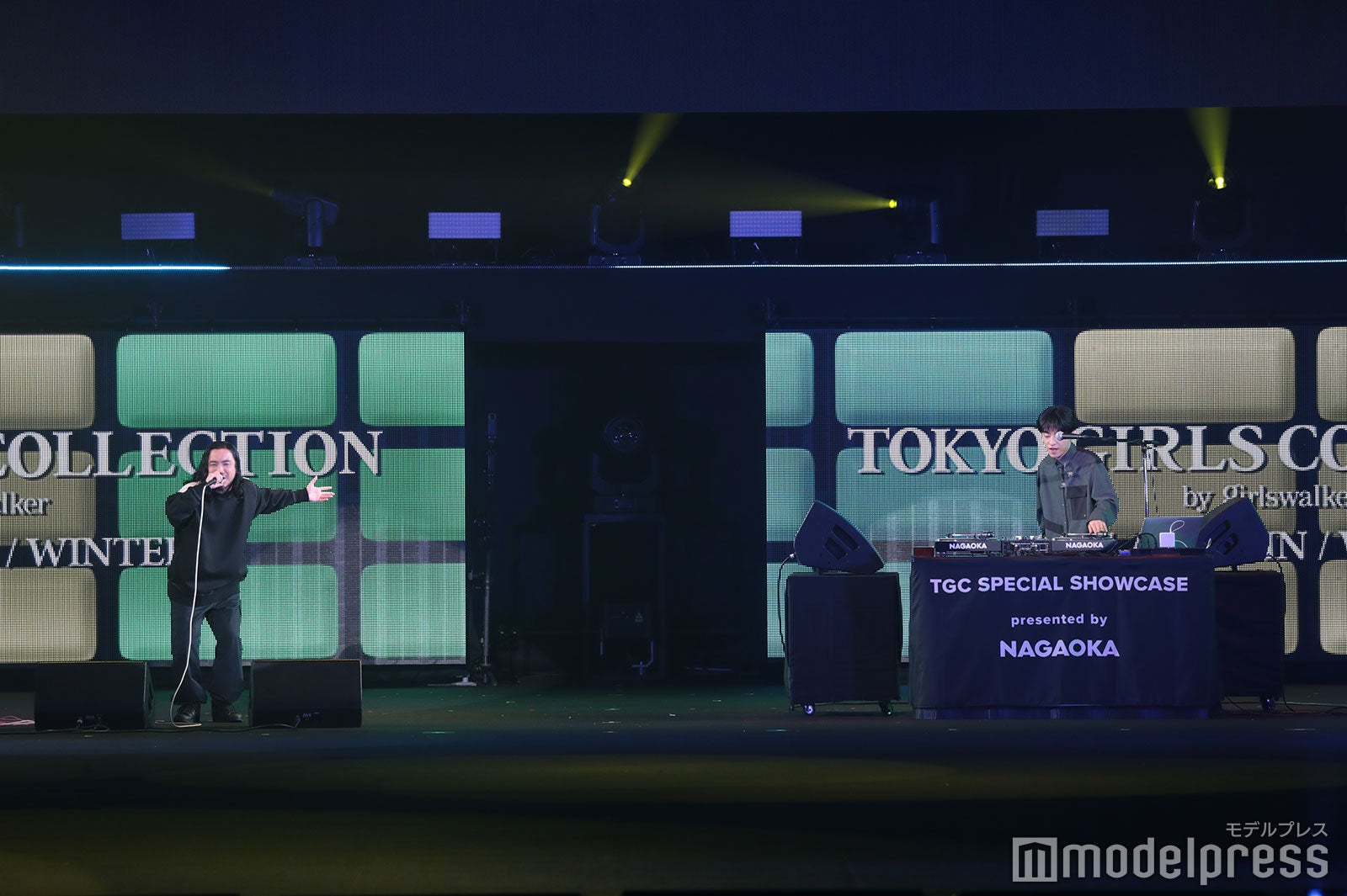 R-指定、DJ松永 （C）マイナビ 東京ガールズコレクション 2021 AUTUMN／WINTER