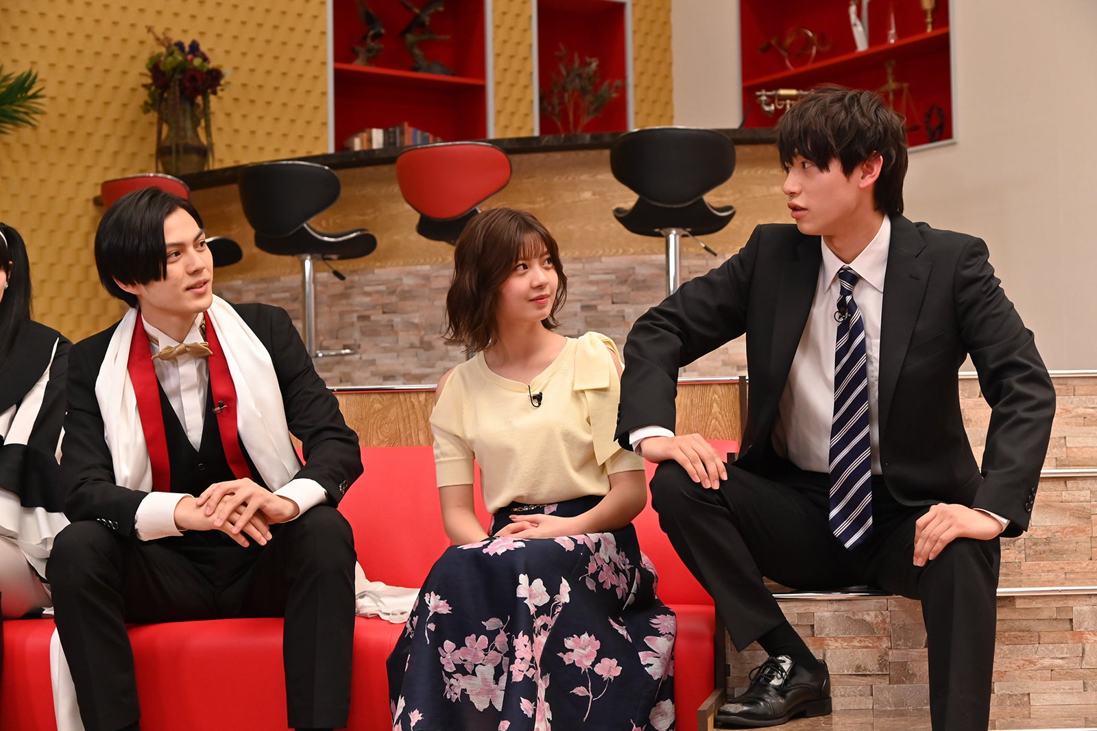 簡秀吉、星乃夢奈、佐藤瑠雅 （C）2022 石森プロ・テレビ朝日・ADK EM・東映