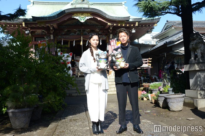 宮崎あおい、佐藤健(C)モデルプレス