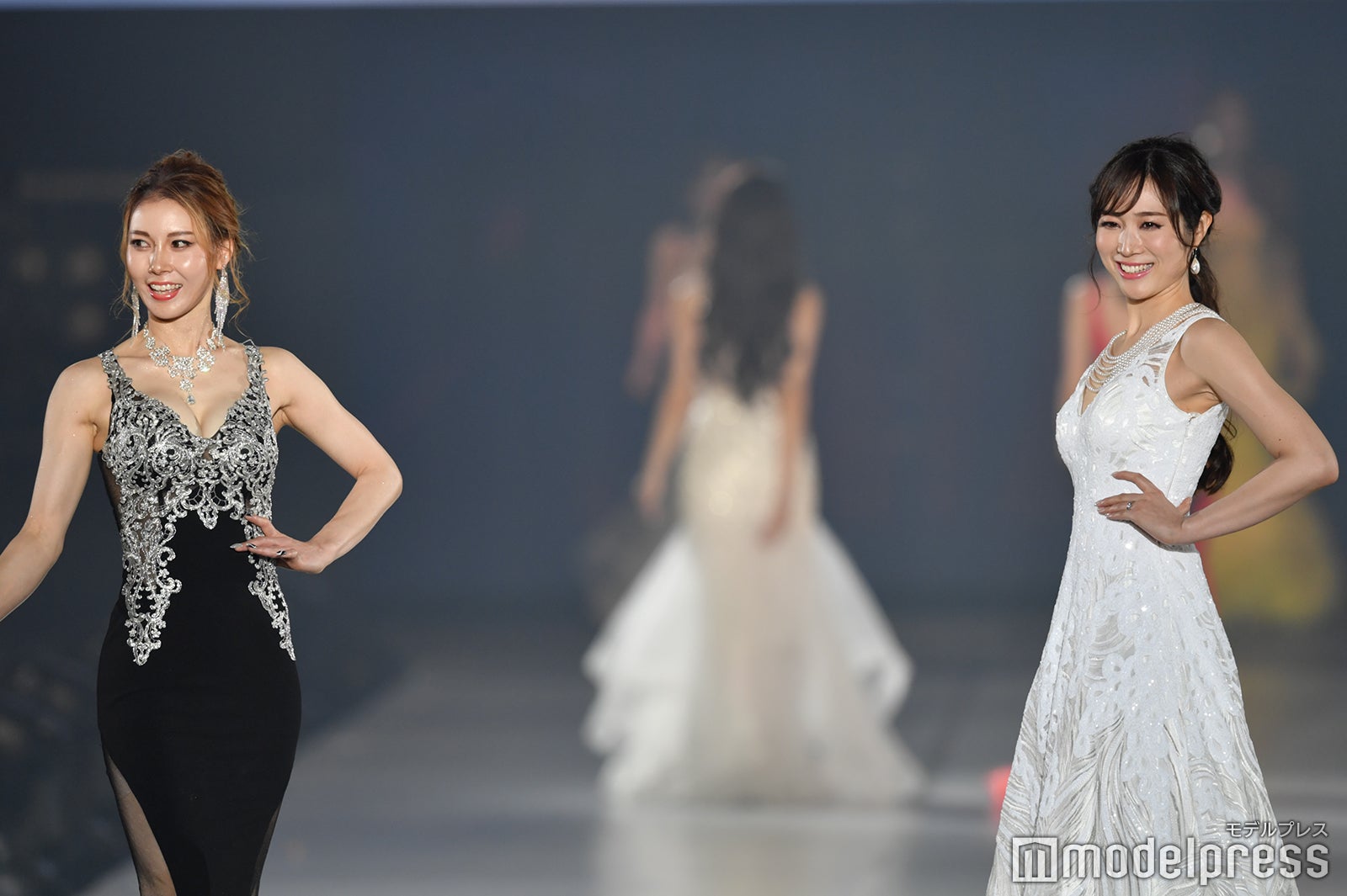 （C）モデルプレス