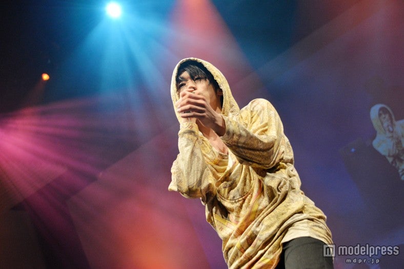 ボーカルのSHIROSE