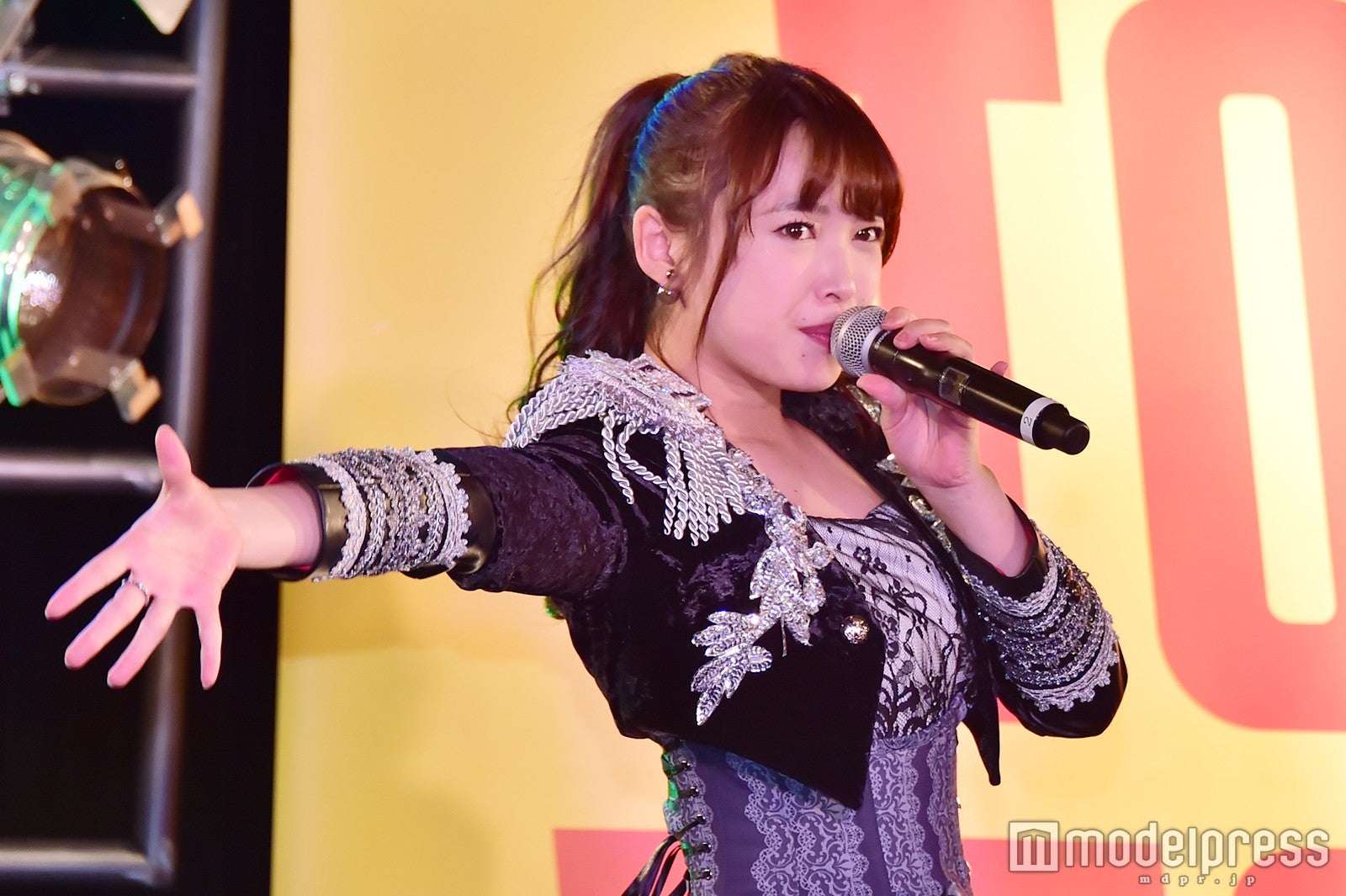 ℃-ute中島早貴 （C）モデルプレス