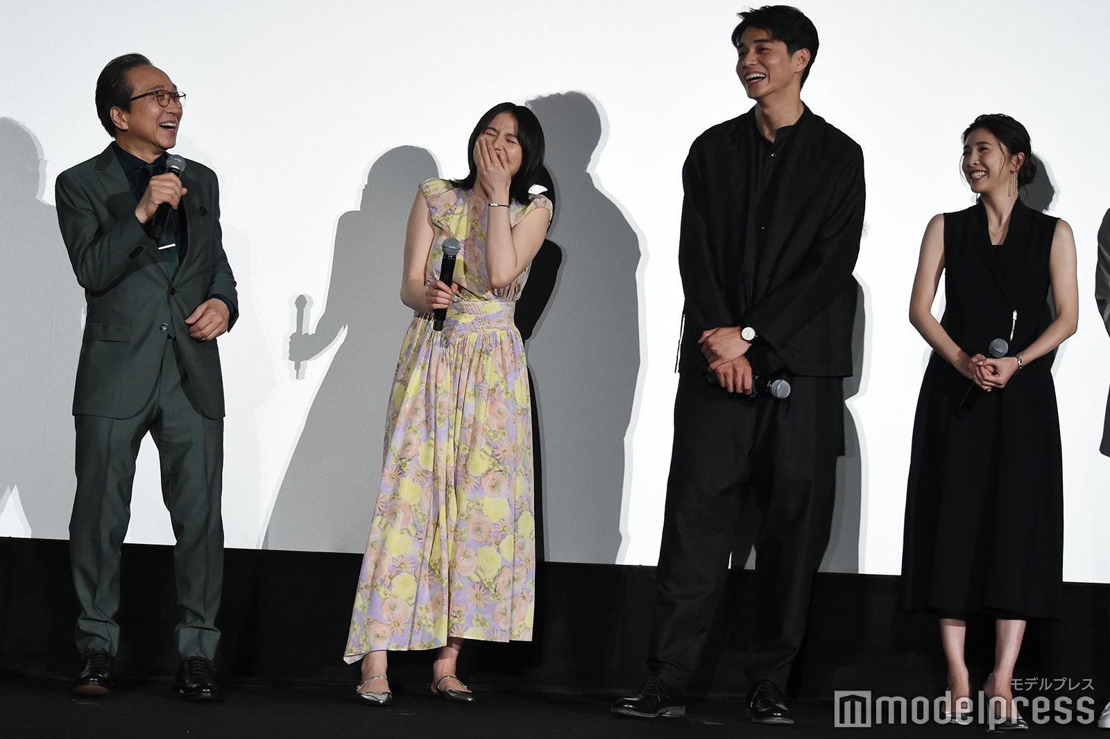 小日向文世、長澤まさみ、東出昌大、竹内結子 （C）モデルプレス