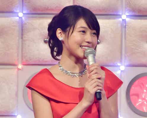 有村架純、“紅ドレス”に衣装チェンジ 揺れる裾がSEXY<紅白リハ3日目>