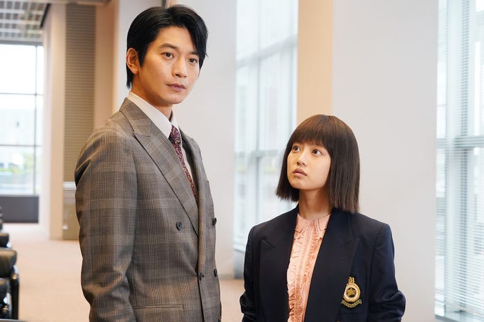 向井理、今田美桜/「悪女(わる)~働くのがカッコ悪いなんて誰が言った?~」第7話より(C)日本テレビ