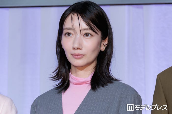 波瑠(C)モデルプレス