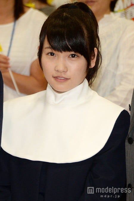 川栄李奈