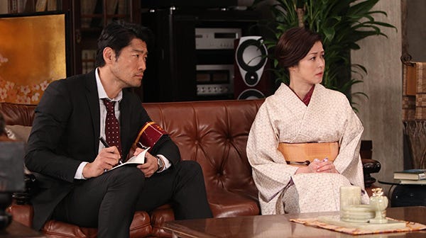 平山祐介、横山めぐみ/「貴族探偵」第2話より(画像提供:フジテレビ)