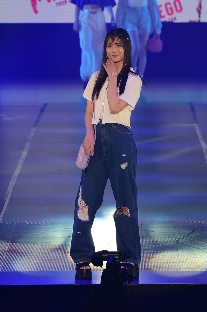 小坂菜緒(C)Rakuten GirlsAward 2023 S/S