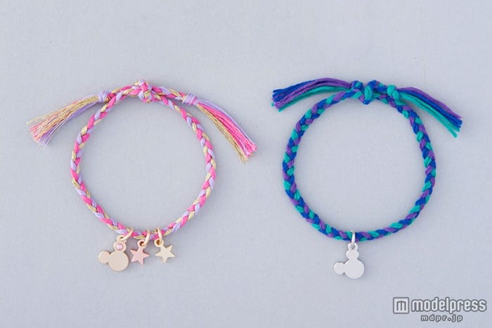 ペアブレスレット¥2000(C)Disney