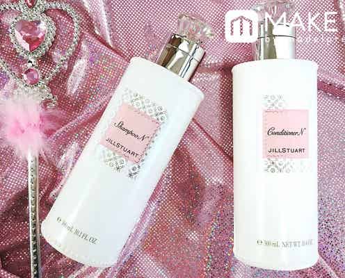 【ジルスチュアート ビューティ】思わず振り返る?華やぐ香りがふわりと舞うホワイトフローラルのシャンプー