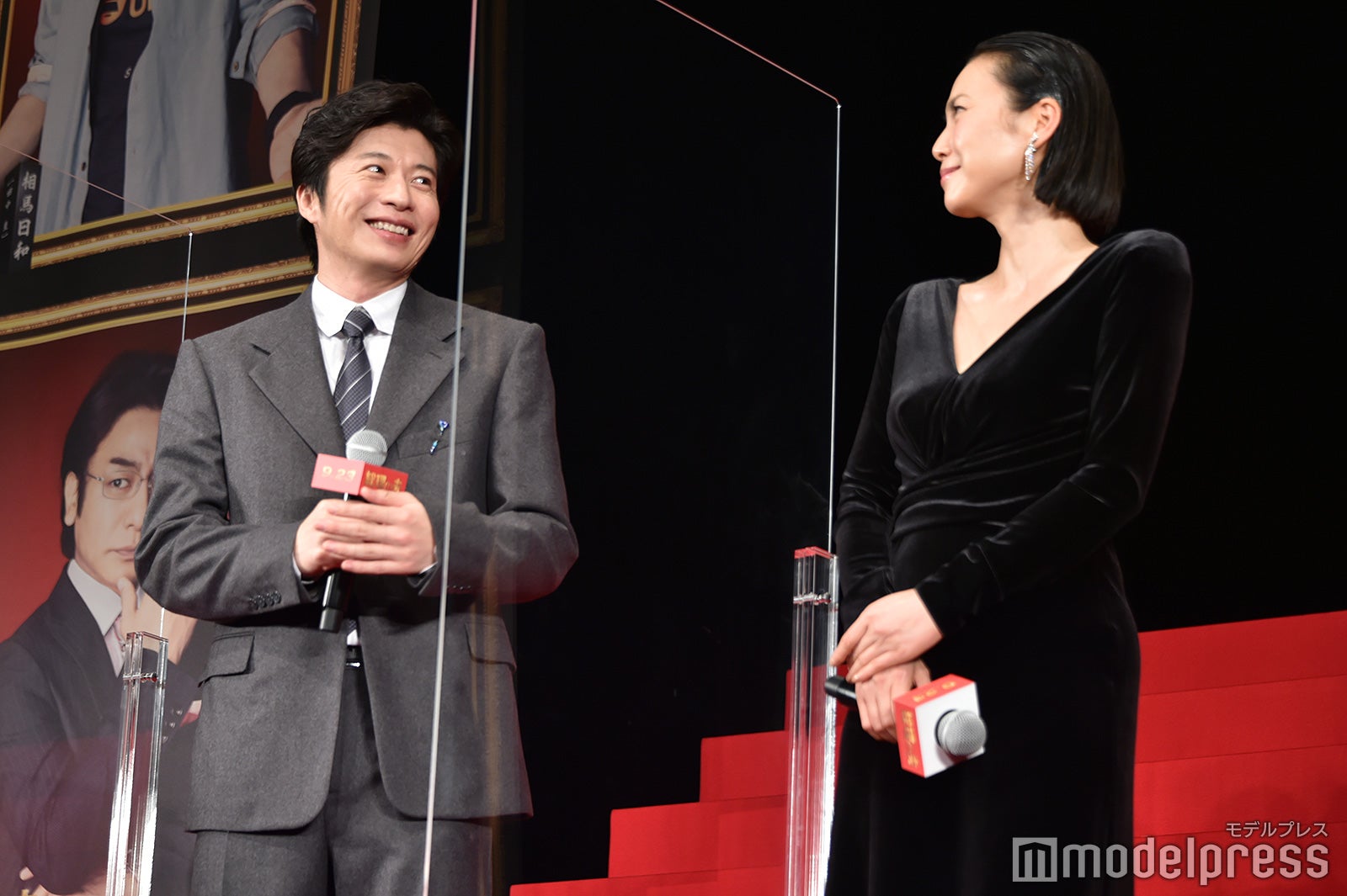 楽しそうな田中圭、中谷美紀（C）モデルプレス