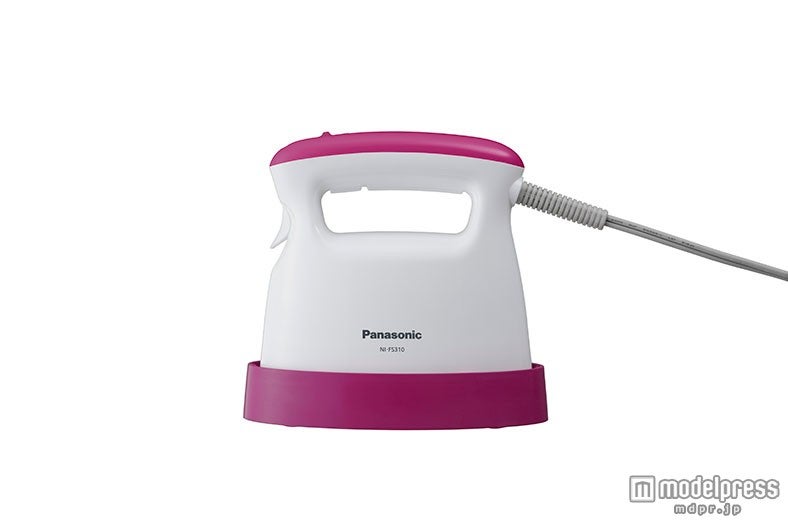 フリルやドレープにも使える「パナソニック　衣類スチーマー NI-FS310」