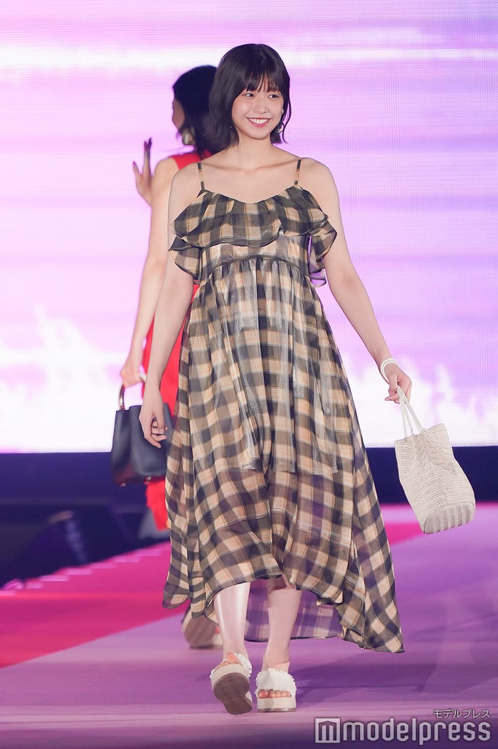 渡邉理佐 (C)モデルプレス