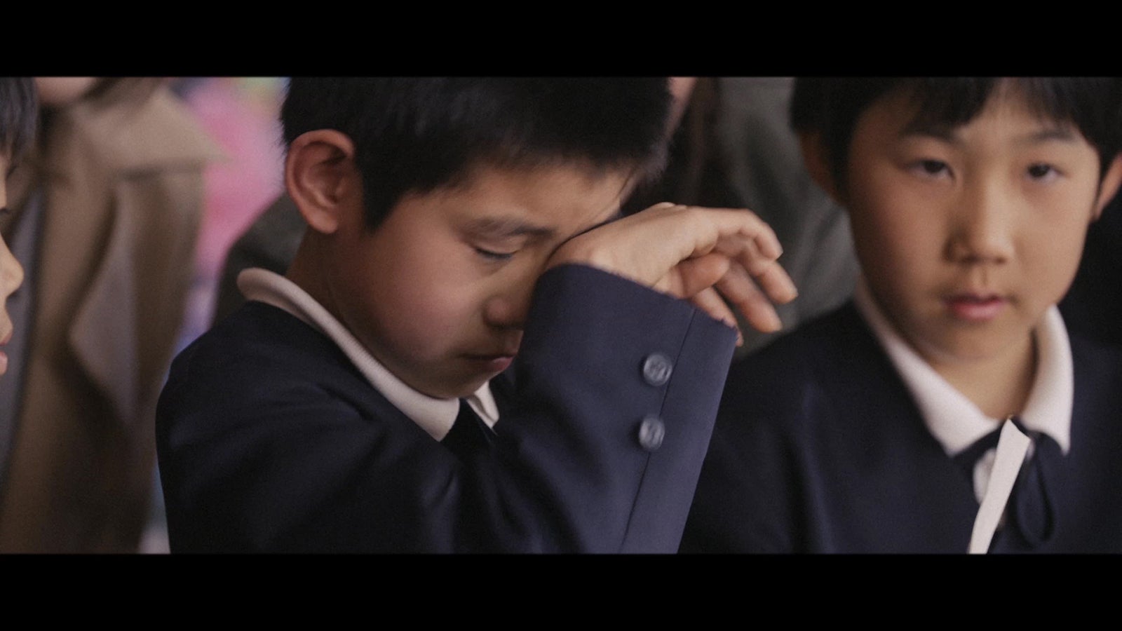 AKB48「願いごとの持ち腐れ」MVより（C）AKS