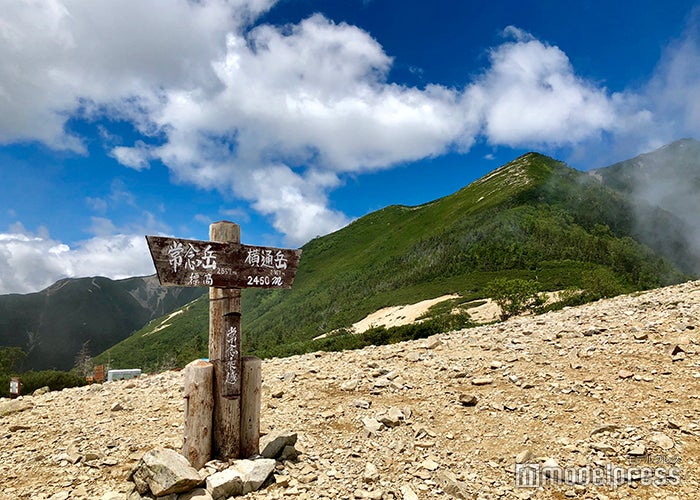 常念乗越（C）モデルプレス