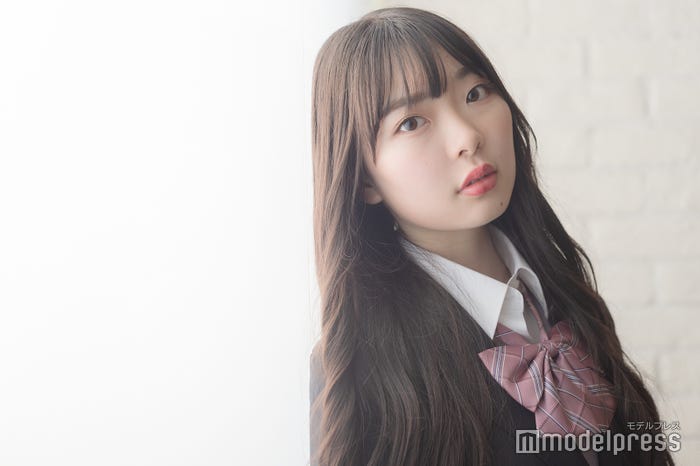 しま(C)モデルプレス