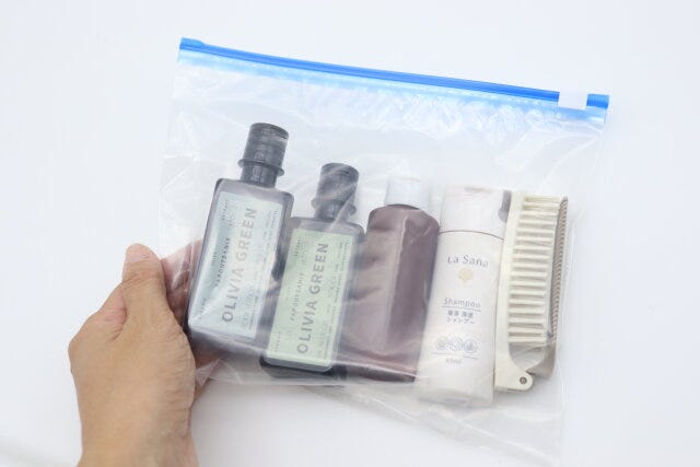 ジィーっと音が出るスライダーフリーザーバッグ(Mサイズ) スキンケアアイテム収納 ジィーっと音が出るスライダーフリーザーバッグ(Mサイズ) スキンケアアイテム収納