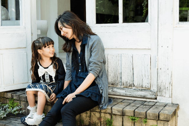 シャツレイヤードプルオーバー￥3,800、プルオーバー￥2,800、キュロット￥3,800／axes femme（C）TOPLOG