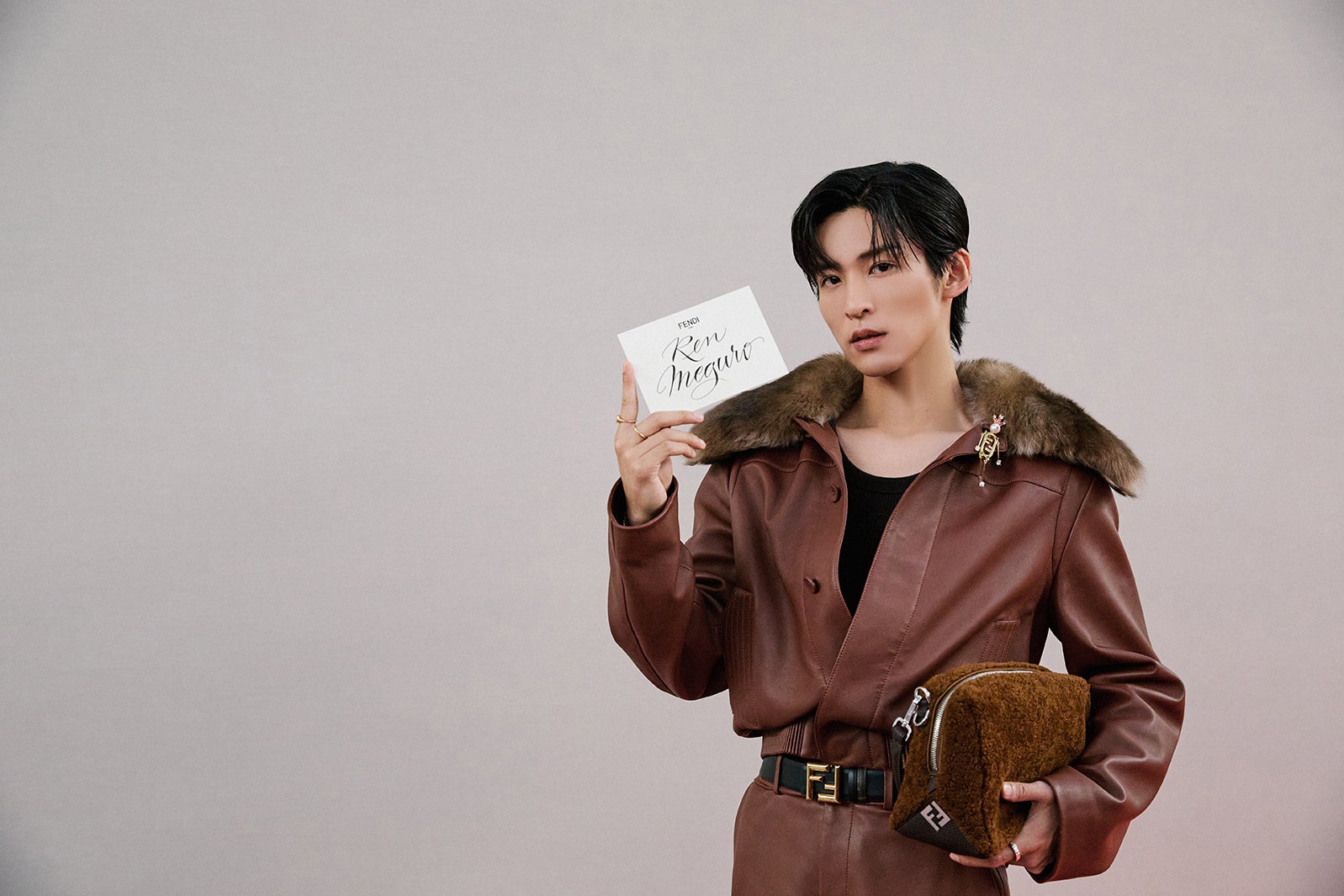 FENDI フェンディ ズッカ柄 カチューシャ 目黒蓮 FENDI フェンディ ズッカ柄 カチューシャ 目黒蓮 FENDI